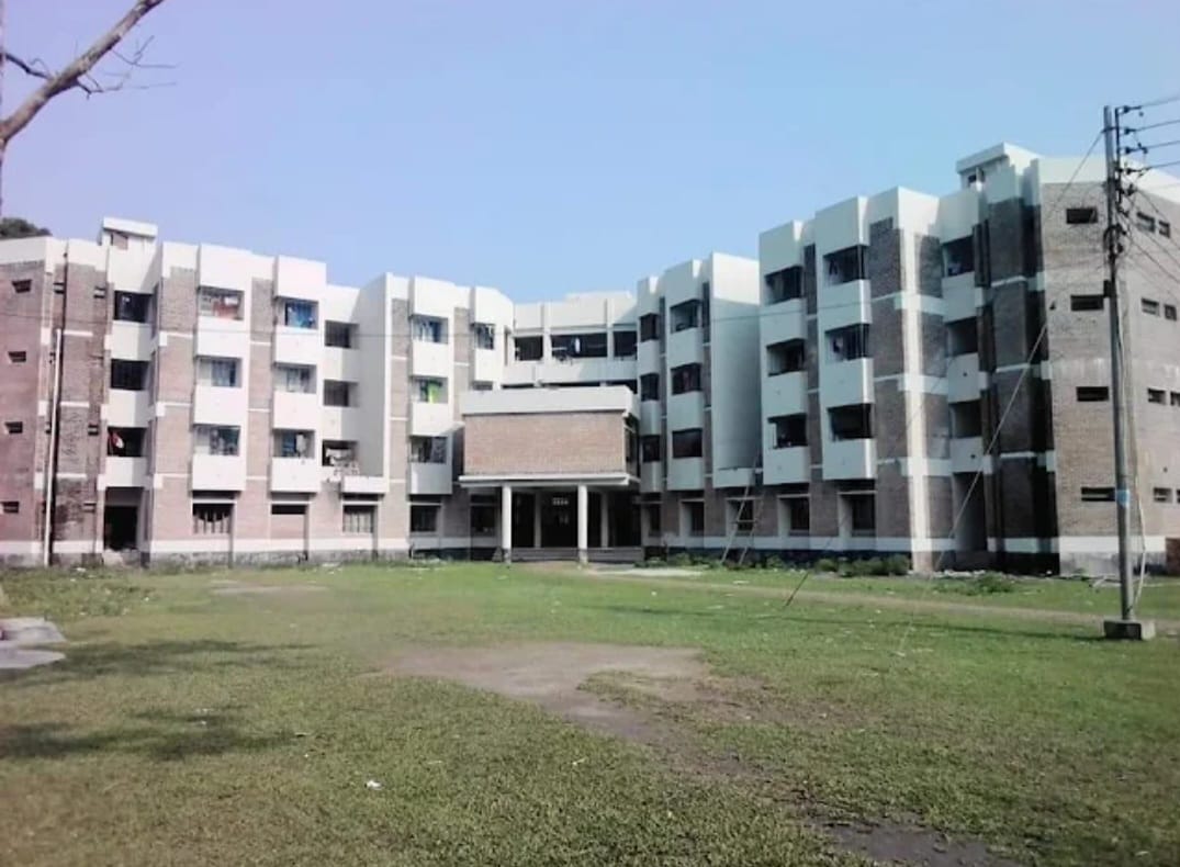 ২০২৫-২০২৬ শিক্ষাবর্ষে ইনস্টিটিউট অব হেলথ টেকনোলজি রংপুর (IHT Rangpur) তে ছাত্র-ছাত্রী ভর্তি বিজ্ঞপ্তি প্রকাশ - RCIT Solution institute-building